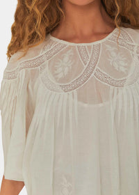 FARM Rio Embroidered Short Sleeve Blouse